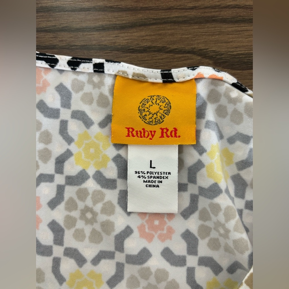 Ruby Rd. Floral Patterned Women's Blouse - image 3